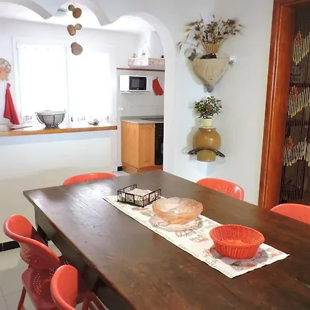 Holiday home Casa Leyna